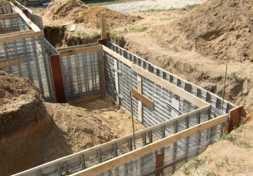 Кладка кирпича углы. Инструменты и рабочее место