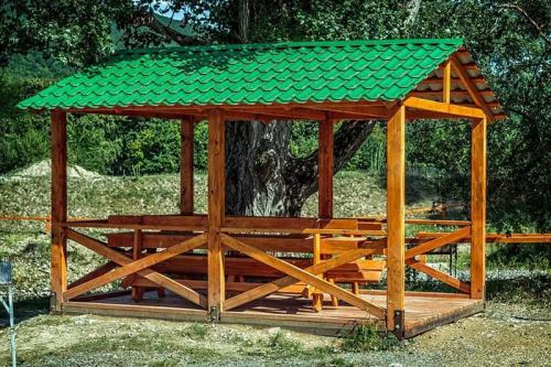 Самая простая беседка своими руками. Строительство беседки для дачи своими руками: чертежи, размеры, инструкции