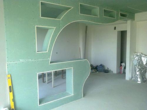 Как смонтировать межкомнатную перегородку из.. Технология монтажа силикатной перегородочной плиты СППо-80 начинается с выполнения кладки первого ряда. 04 Как смонтировать межкомнатную перегородку из.. Технология монтажа силикатной перегородочной плиты СППо-80 начинается с выполнения кладки первого ряда. 04