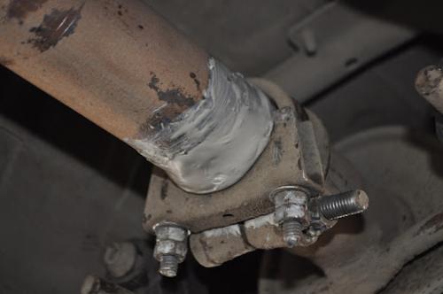 Как заделать дырку в кузове холодной сваркой. Ремонт выхлопной системы с помощью холодной сварки