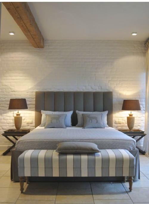 Кирпичная стена белая в интерьере. Белые кирпичные стены в интерьере дома