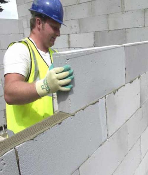 Перегородка из пеноблоков плюсы и минусы. Процесс возведения перегородок