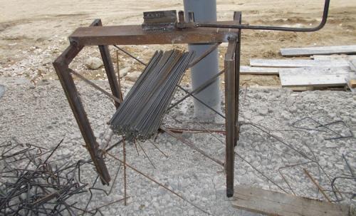 Приспособление гнуть арматуру. Как своими руками сделать станок для гибки арматуры: пошаговая инструкция