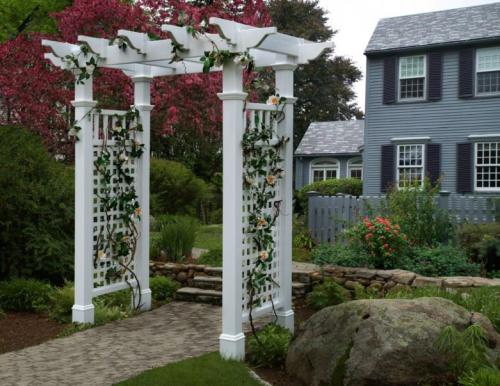 Пергола из металла в ландшафтном дизайне. Необходимость конструкции