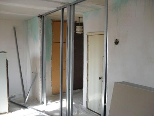 Перегородка из гипсокартона своими руками: пошаговая инструкция. Как возвести стену из гипсокартона