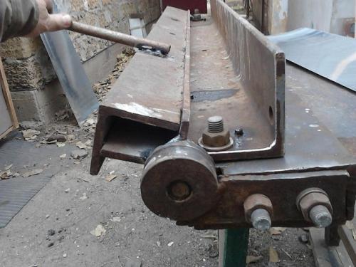 Станок для гибки листового металла своими руками. Как сделать листогиб: виды оборудования и несколько вариантов сборки