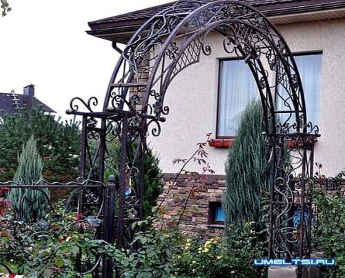 Как установить арку для роз. Арка для плетистой розы своими руками