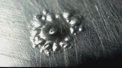 Ремонт ржавого крыла своими руками. Ремонт крыла автомобиля. Част.  Удаление коррозии своими руками