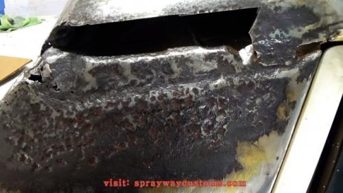 Как восстановить крыло автомобиля стекловолокном. Процесс ремонта сквозной коррозии кузова авто